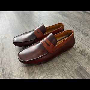 Magnanni Man’s Leather Driving Loafers